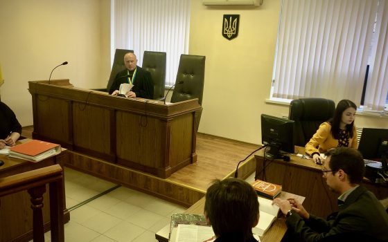 Дело 19 февраля: “титушек” было 3 группы, но биты у них были одинаковые (фото) «фото»