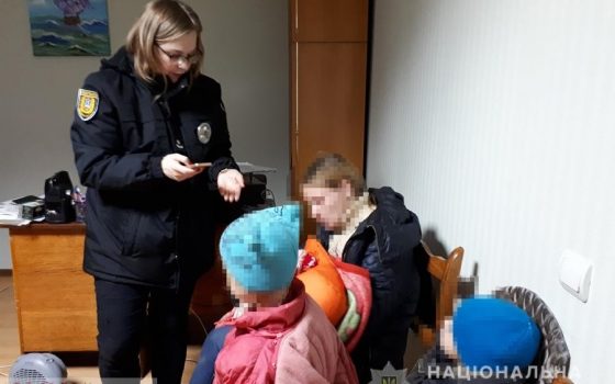 В Одесской области пьяная мать бросила младенца о землю во время ссоры с мужем – ребенок получил ушибы (видео) «фото»