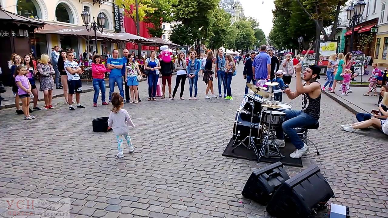 “Портят имидж Одессы”: в мэрии ополчились на уличных музыкантов «фото»