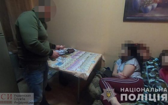 В центре Одессы полиция разоблачила “бюджетный” бордель (фото, видео) usionline.com В центре Одессы полиция разоблачила “бюджетный” бордель (фото, видео) «фото»