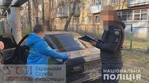 Покатался и уснул в машине: в Одессе задержали 12-летнего угонщика (видео) «фото»