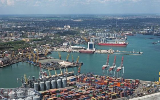 Французская компания продала долю в контейнерном терминале в Одесском порту «фото»