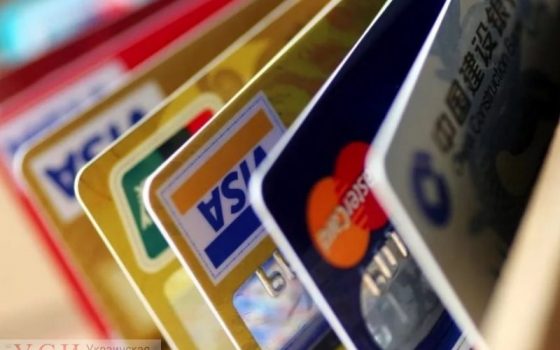 Банки продлевают срок действия карточек на время карантина «фото»