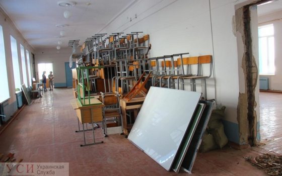 Многомиллионный ремонт в одесской школе проводит фирма с шестью уровнями и одним шуруповертом (фото, документ) «фото»
