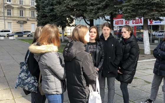 “У тебя вытекают фекалии изо рта”, – учительницу-буллера из Измаила не останавливает даже судебное разбирательство (видео) usionline.com “У тебя вытекают фекалии изо рта”, – учительницу-буллера из Измаила не останавливает даже судебное разбирательство (видео) «фото»