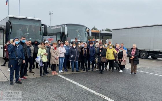 Из-за коронавируса автобусы с украинцами застряли на границе Италии и Словении (видео) ОБНОВЛЕНО «фото»