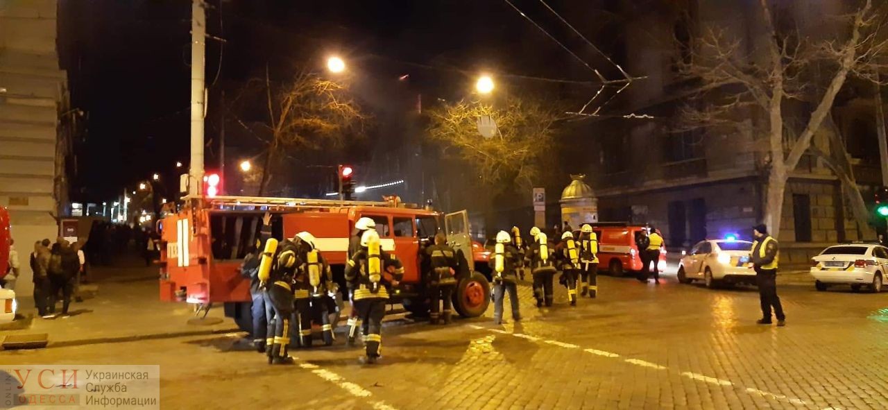 Подробности пожара на Греческой: госпитализировали 27-летнюю женщину ОБНОВЛЕНО «фото»