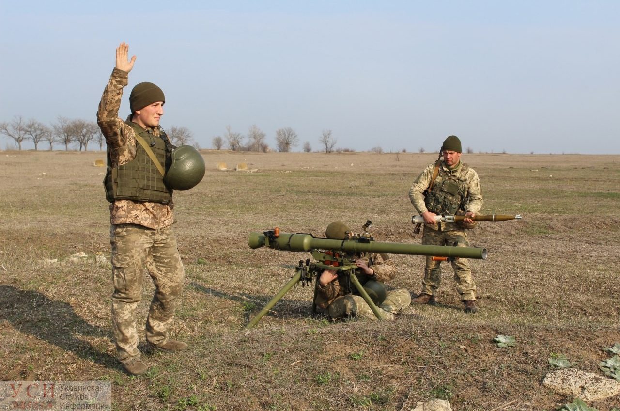 С боевой стрельбой: под Одессой морпехи провели учения (фото) «фото»