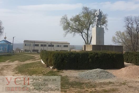 В Болградском районе вопреки декоммунизации отреставрировали памятник Ленину (фото) «фото»