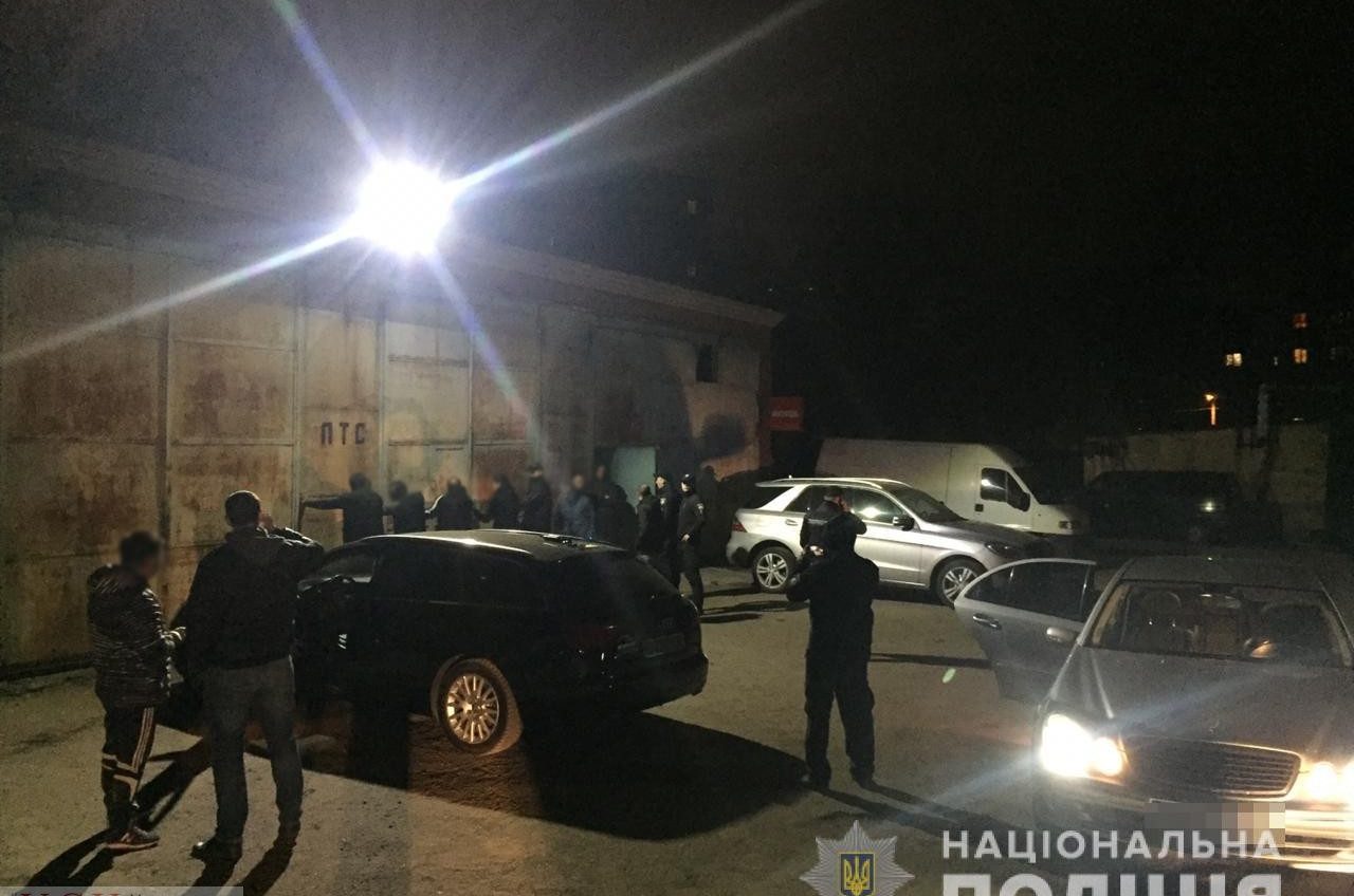 В Одессе “покупатели” автомобиля похитили его владельца и требовали 10 тысяч долларов «фото»