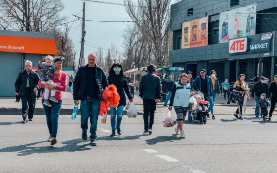 Ажиотаж на Лузановке: одесситы массово гуляют по побережью, нарушая карантин (фоторепортаж) «фото»