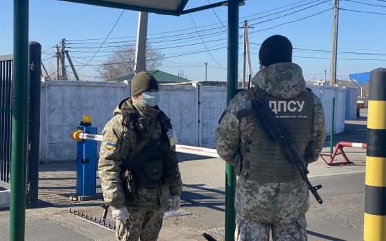 Карантин: на пункте пропуска “Кучурган” выстроились рейсовые автобусы (фото) usionline.com Карантин: на пункте пропуска “Кучурган” выстроились рейсовые автобусы (фото) «фото»