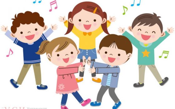 Одесские воспитатели запустили домашний флешмоб “Двигайся, танцуй” (видео) «фото»