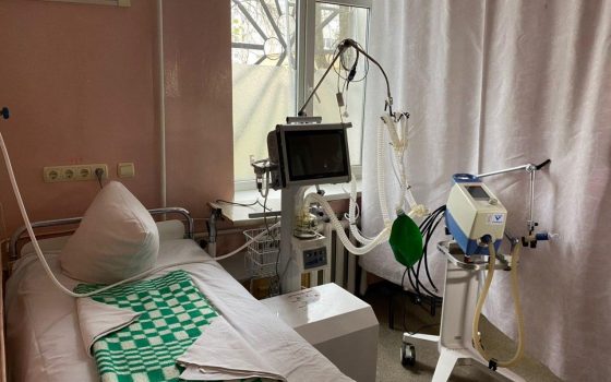 Скандал в больнице водников: врачи говорят, что нет необходимого приема больных коронавирусом, а главврач – отрицает (фото, видео) usionline.com Скандал в больнице водников: врачи говорят, что нет необходимого приема больных коронавирусом, а главврач – отрицает (фото, видео) «фото»