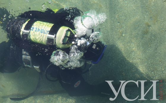 Одесские водолазы очищают морское дно от мусора (фоторепортаж) usionline.com Одесские водолазы очищают морское дно от мусора (фоторепортаж) «фото»