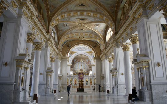 Онлайн, снаружи и в церкви: как проходят службы в одесских храмах (фото, видео) usionline.com Онлайн, снаружи и в церкви: как проходят службы в одесских храмах (фото, видео) «фото»