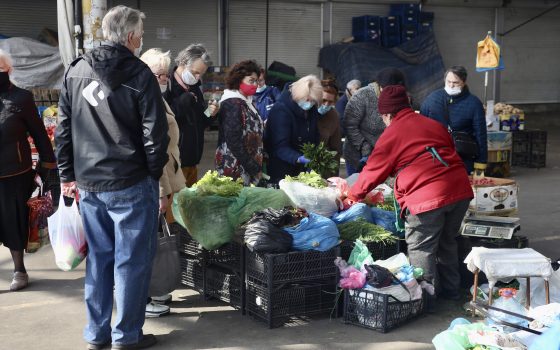 В Одессе оперативно закрыли рынки и кладбища после угроз от Офиса президента usionline.com В Одессе оперативно закрыли рынки и кладбища после угроз от Офиса президента «фото»