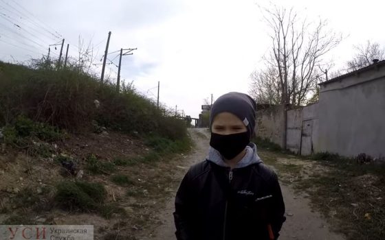 Трогательное послание к мэру: школьник записал видео с просьбой убрать мусор со Слободки (видео) usionline.com Трогательное послание к мэру: школьник записал видео с просьбой убрать мусор со Слободки (видео) «фото»