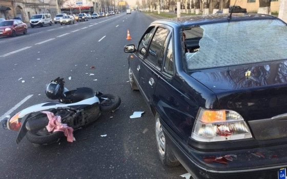 ДТП в Суворовском районе: водитель мопеда в больнице (фото) «фото»