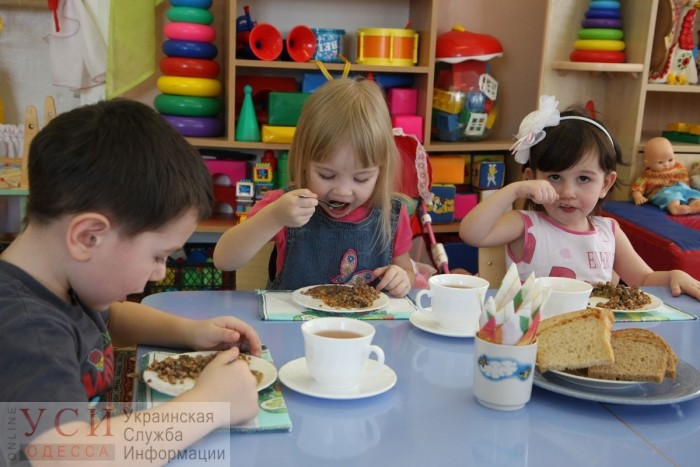Кормить детей в садиках Суворовского района будут любимые фирмы мэрии «фото»