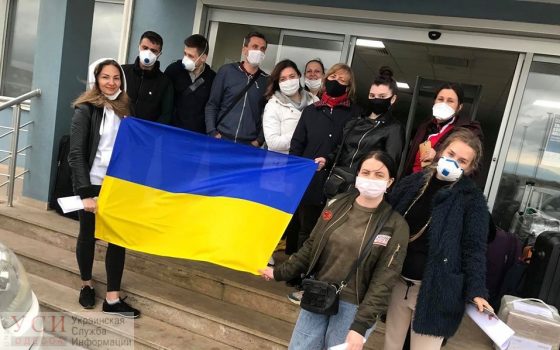 В Черноморск отправился паром из Турции с 38 украинцами: двое из них вернулись из Африки (фото) «фото»