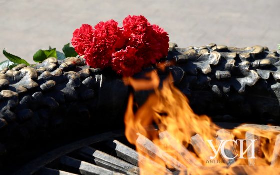 В Одессе возложили цветы и почтили память погибших во Второй мировой (фоторепортаж) «фото»