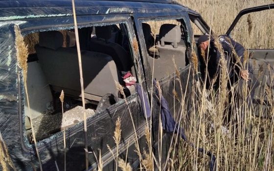 На трассе Аккерман-Одесса микроавтобус вылетел с трассы: есть пострадавшие (фото) «фото»