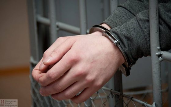 Грабителей-“обнимашек” взяли под стражу без права выхода под залог «фото»