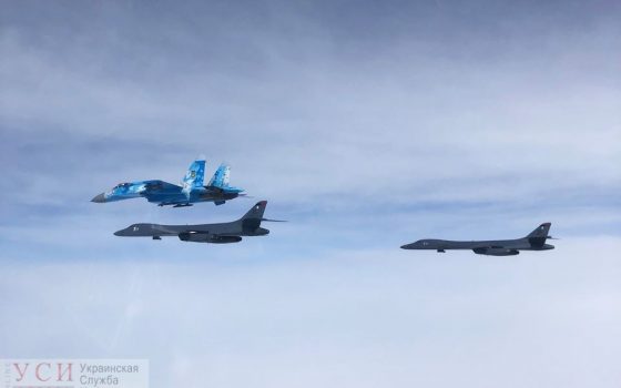 Стратегические бомбардировщики ВВС США пролетели над Одесской областью (фото) «фото»