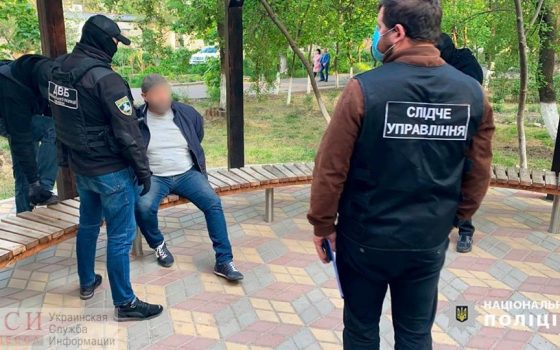 Незаконные сделки с недвижимостью и вымогательство: в Одесской области задержали “черных” риелторов (фото) usionline.com Незаконные сделки с недвижимостью и вымогательство: в Одесской области задержали “черных” риелторов (фото) «фото»