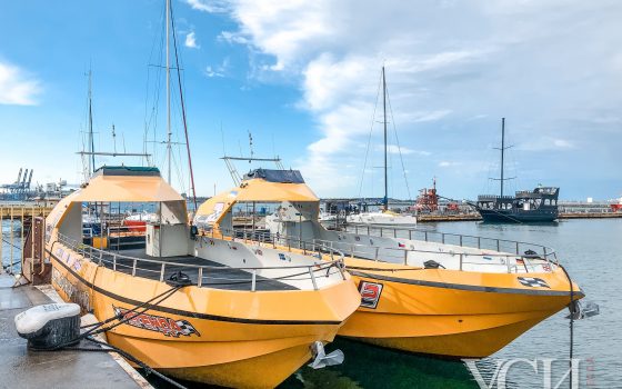 Опустевший Морвокзал: минимум отдыхающих и первые яхты накануне открытия сезона (фоторепортаж) «фото»