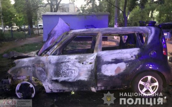 Ночью в Одессе сгорели два автомобиля «фото»