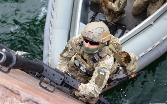 Штурм и захват корабля: в Одесском порту провел учения спецназ ВМС Украины (фото) «фото»