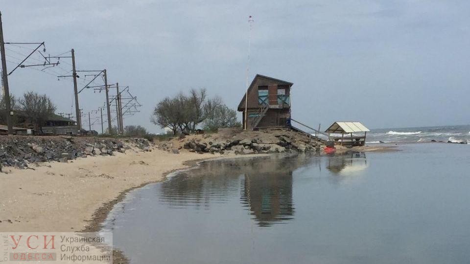 В Затоке местные жители пытаются отстоять еще один пляж, который может пойти под застройку (карта) «фото»