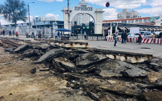 В мэрии отводят 32 сотки земли в районе Привоза, где построили вместо паркинга торговый центр «фото»