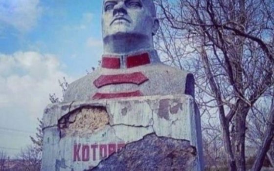 В Белгород-Днестровском районе снесли памятник Котовскому, на очереди – Черноморское и Подольск «фото»