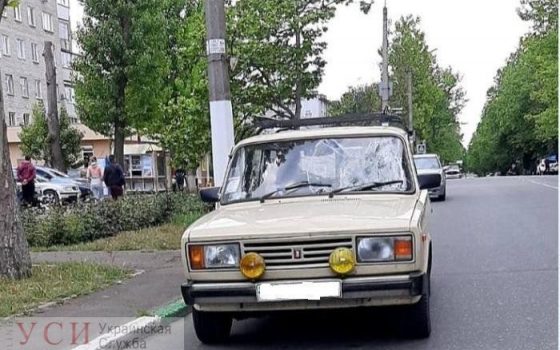 В Черноморске на пешеходном сбили женщину: ее забрала скорая (фото, видео) «фото»