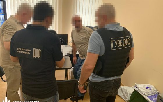 Убытки на миллион: в Черноморске таможенника подозревают в халатности «фото»