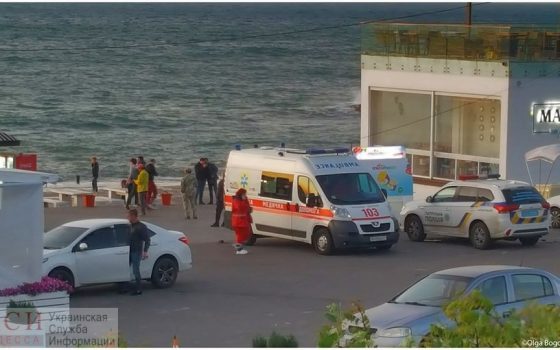 На одесском пляже нашли тело утопленника, – очевидцы (фото) ОБНОВЛЕНО «фото»