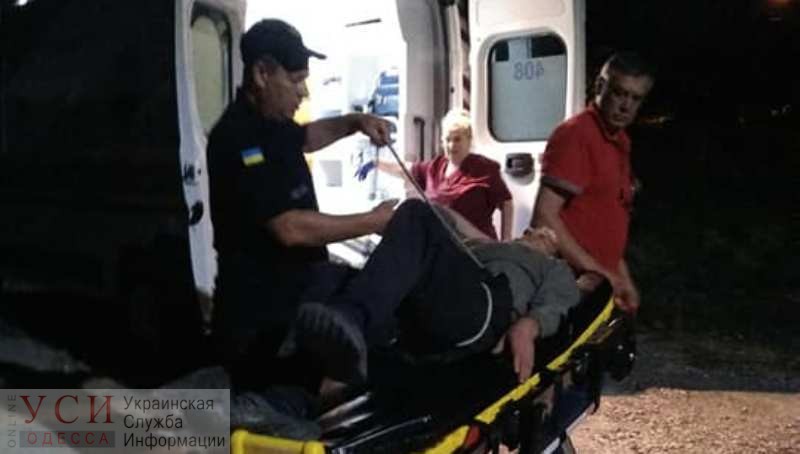 Спасая котенка, сломал ногу: в Одесской области мужчина свалился в цистерну для воды (фото) «фото»