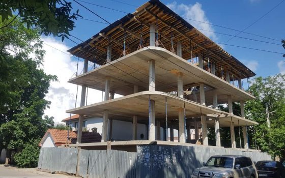 На Фонтане растет многоэтажка: ее владелец превысил этажность минимум в два раза «фото»