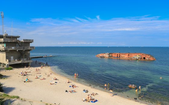 Экологическая инспекция: произошел новый разлив топлива из танкера Delfi «фото»