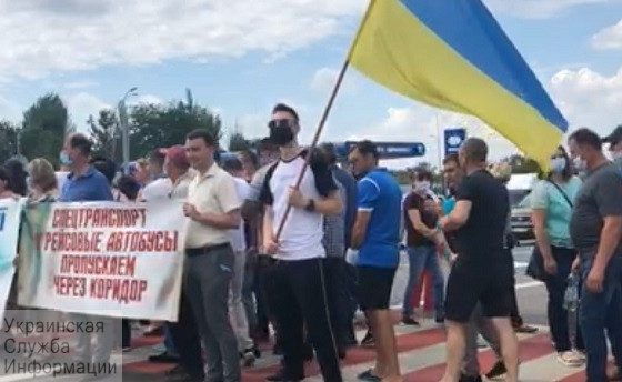 Трасса Одесса-Рени перекрыта: протестуют противники большого Болградского района «фото»