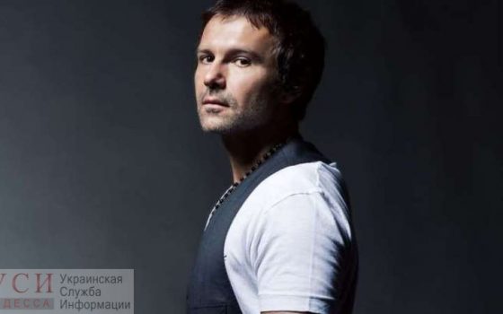 Нашел лазейку: Святослав Вакарчук все-таки избавится от депутатского мандата «фото»