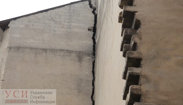 Очередь на обрушение: больше всего аварийных домов в центре Одессы и в Суворовском районе (документы) «фото»