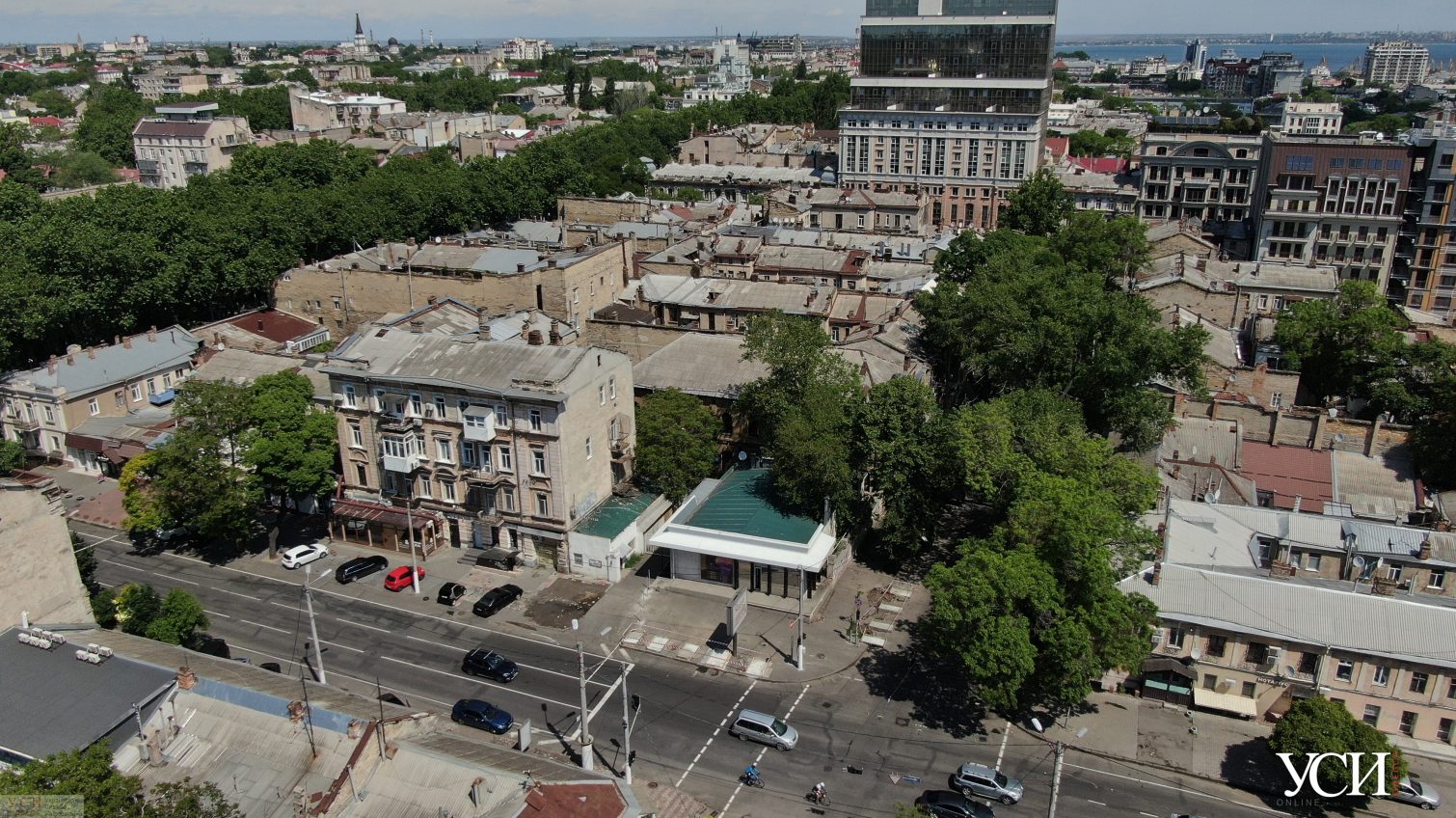 В центре Одессы снесли здание ради торгового центра: рядом памятники архитектуры «фото»