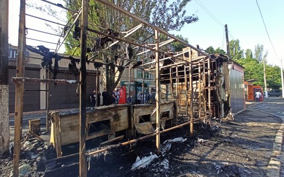 На Инглези загорелся ларек (фото, видео) ОБНОВЛЕНО «фото»