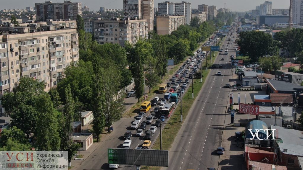 Выделенная полоса на поселке Котовского: пробки есть, но время работы изменили «фото»