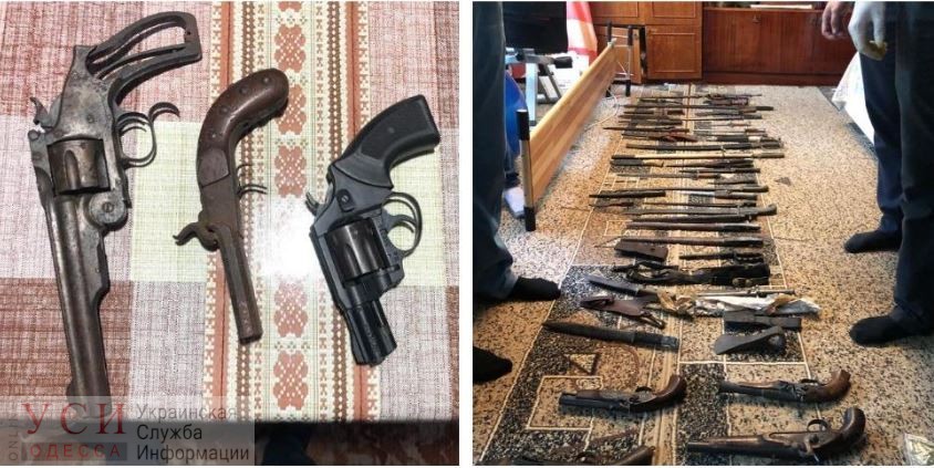 Коллекционеру старинных сабель и пистолетов из Одесской области грозит до семи лет тюрьмы (фото) «фото»