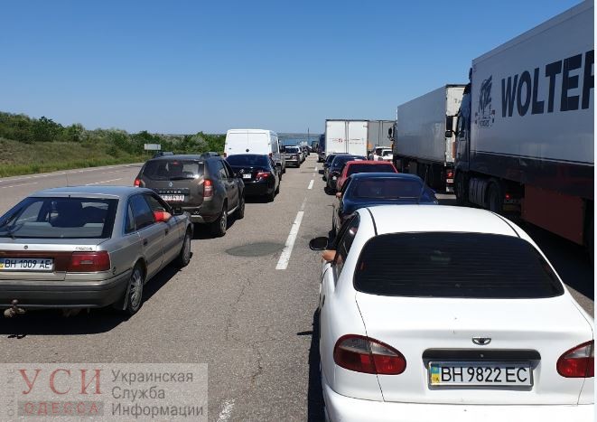 Трасса Одесса-Киев застыла в многокилометровой пробке (фото, видео) «фото»